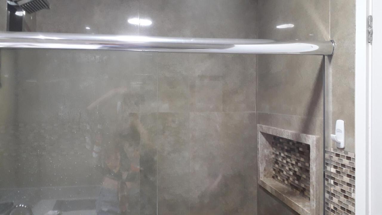 Maravilhoso Apto Vista Mar Jacuzzi Wi Fi Pe Areia Santos  Exterior photo