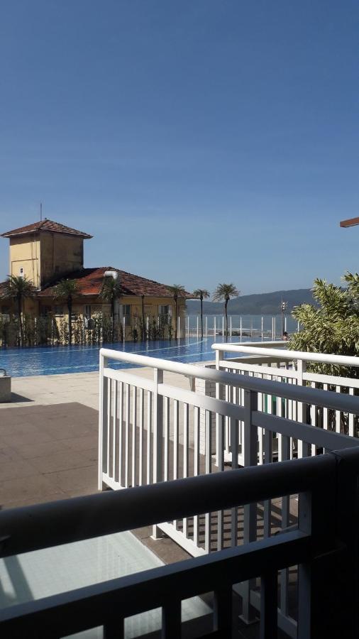 Maravilhoso Apto Vista Mar Jacuzzi Wi Fi Pe Areia Santos  Exterior photo